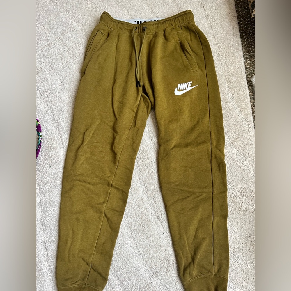 Nike Green Sweatpants
